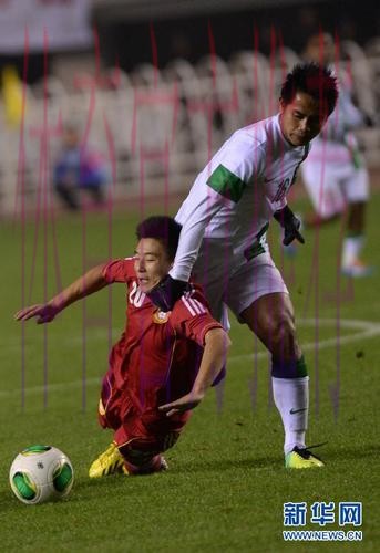 武磊头球破门 亚预赛中国男足1-0小胜印尼 武磊头球破门 亚预赛中国男足1-0小胜印尼